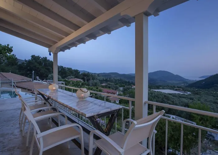 Panoutsis - Lefkada * Sívros